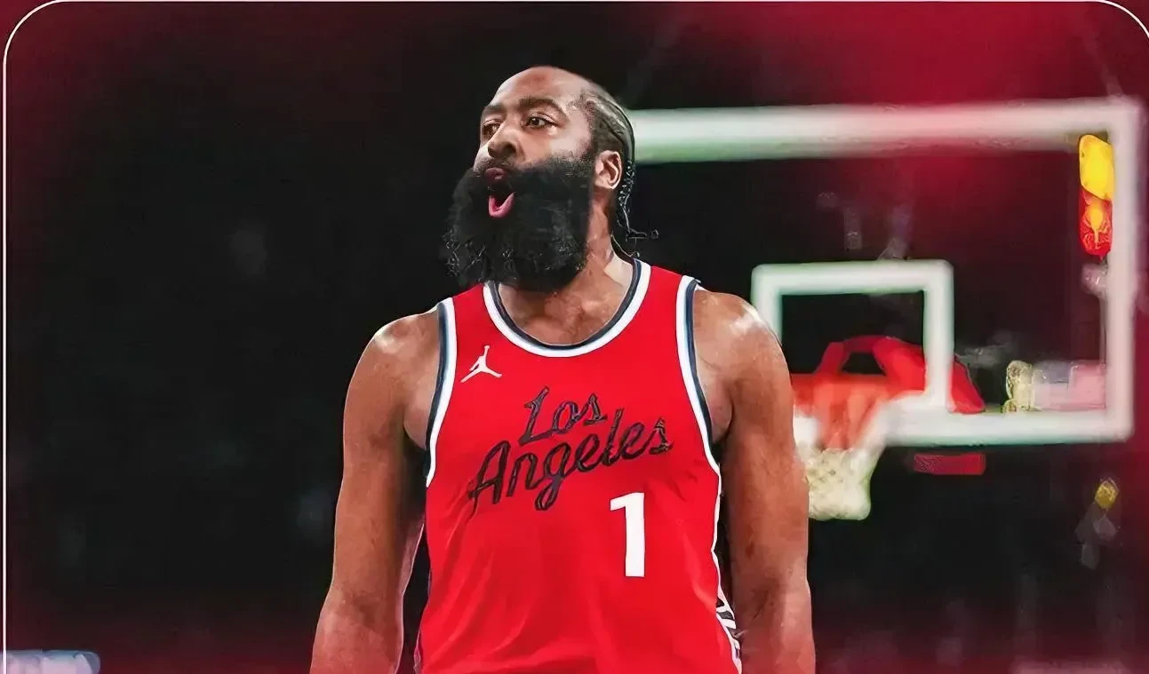 kaiyun sports哈登在切尔西比赛中最后时刻胜出,出色防守引发热议!