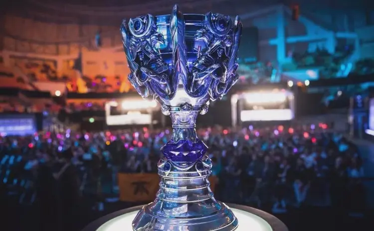 开云体育app下载包含Doinb在日本队比赛中高光表现,战术调整引发热议!的词条